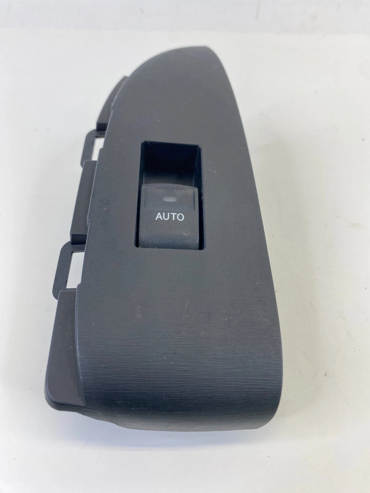 2010-2015 TOYOTA PRIUS REAR RIGHT DOOR WINDOW SWITCH TRIM BEZEL 74271-47060 OEM