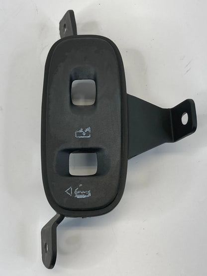 2004-2008 PONTIAC GRAND PRIX FRONT RIGHT SIDE DOOR WINDOW SWITCH BEZEL TRIM OEM