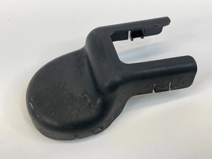 2011-2016 HYUNDAI ELANTRA FRONT RIGHT SEAT INNER TRACK END CAP COVER 88567-3X000