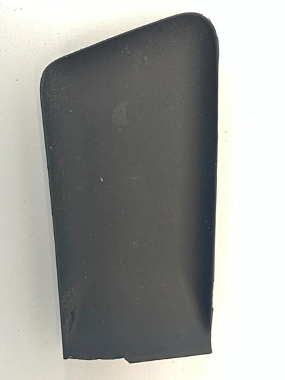11-14 HYUNDAI SONATA REAR RIGHT INNER DOOR HANDLE SCREW CAP COVER 82629-3S000