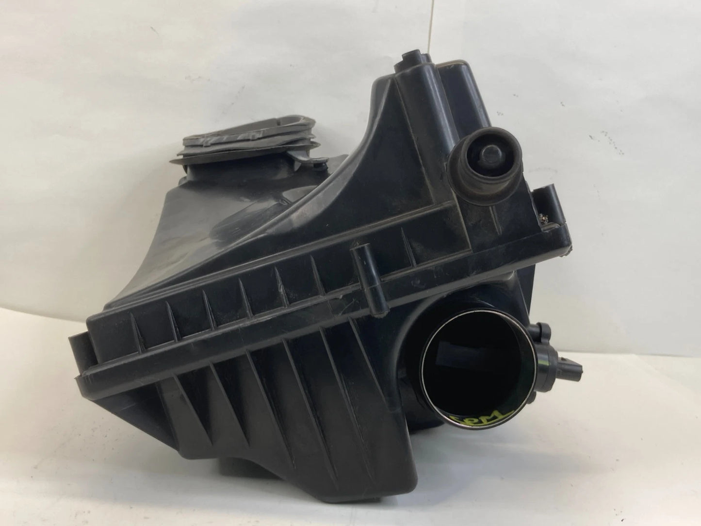 2011 2012 2013 2014 CHEVROLET CRUZE 1.4L AIR INTAKE CLEANER FILTER BOX HOUSING