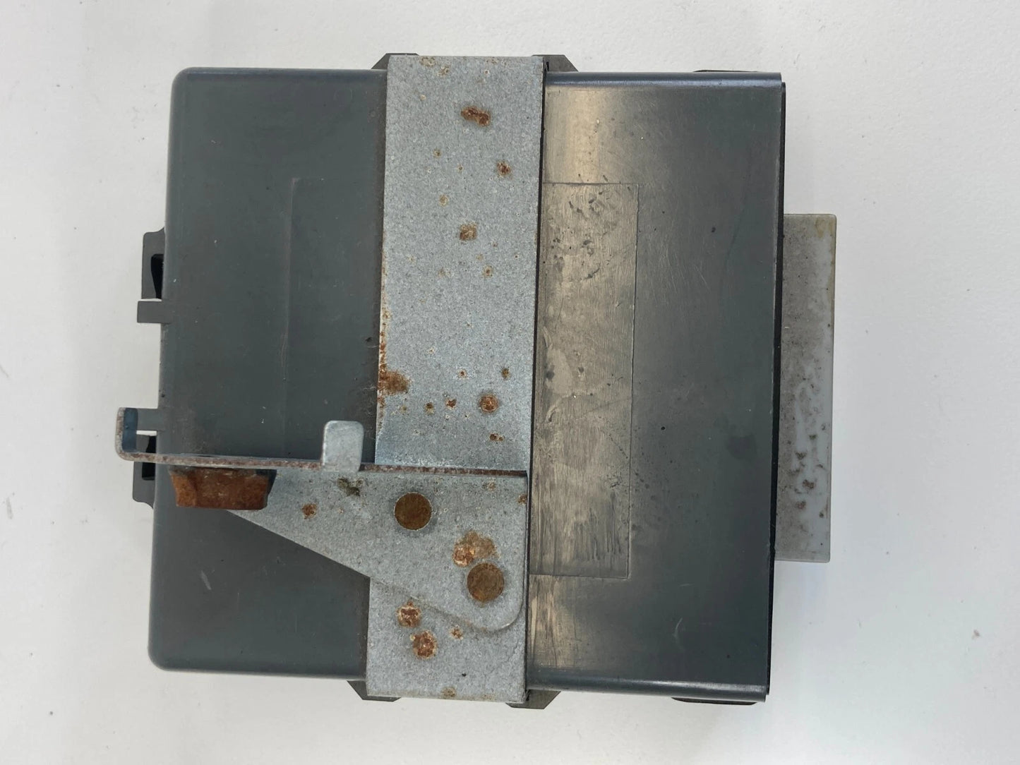 2000-2003 LEXUS RX300 HEADLIGHT LEVELING ECU CONTROL MODULE DENSO OEM 8996048020