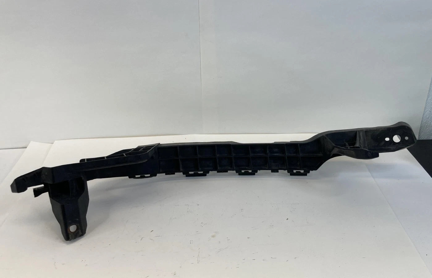 2008-2012 HONDA ACCORD FRONT LEFT HEADLIGHT LAMP MOUNT BRACKET 71190-TA0 OEM