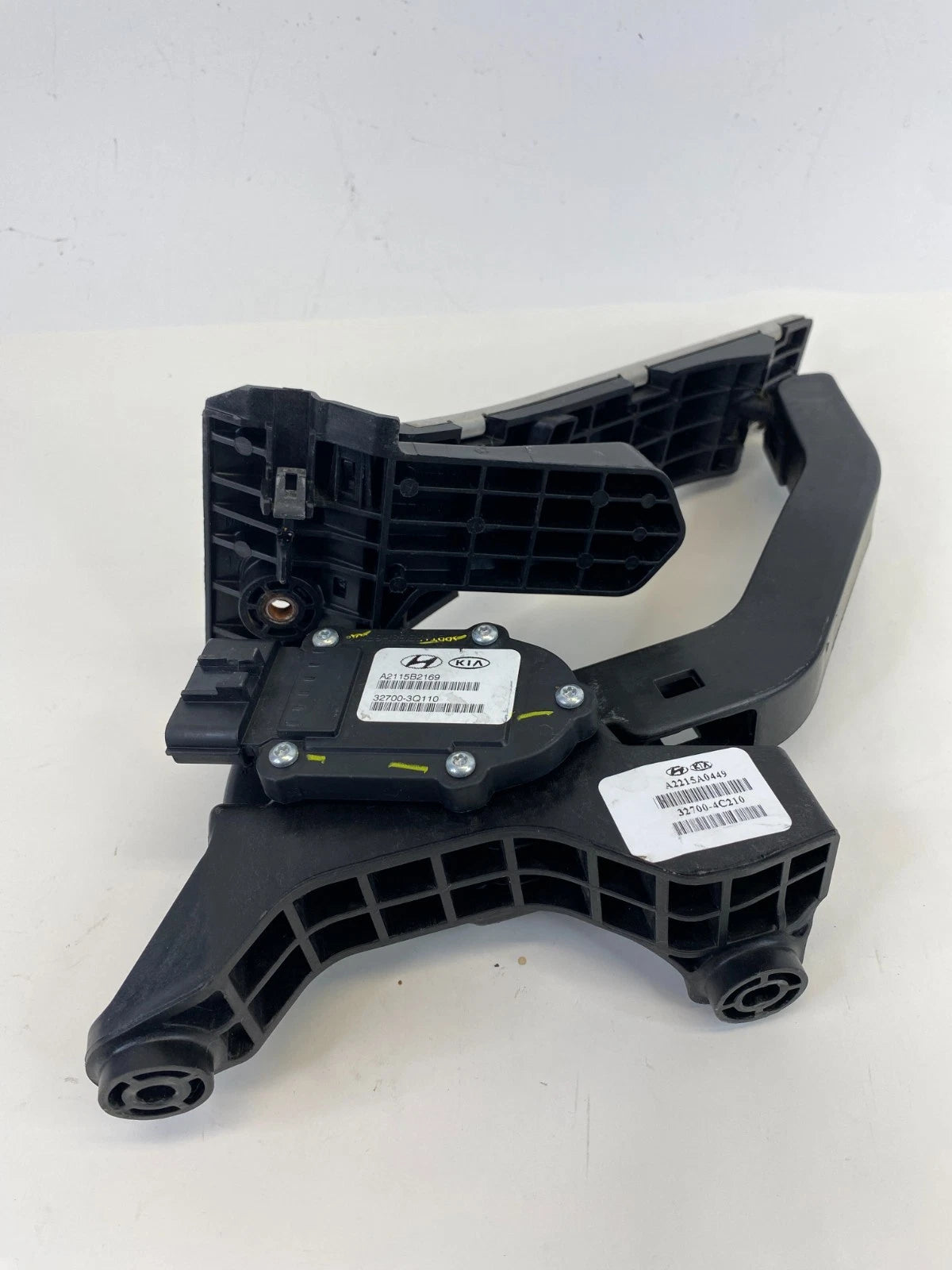 2012 2013 2014 2015 KIA OPTIMA ACCELERATOR GAS PEDAL TRAVEL SENSOR 32700-3Q110