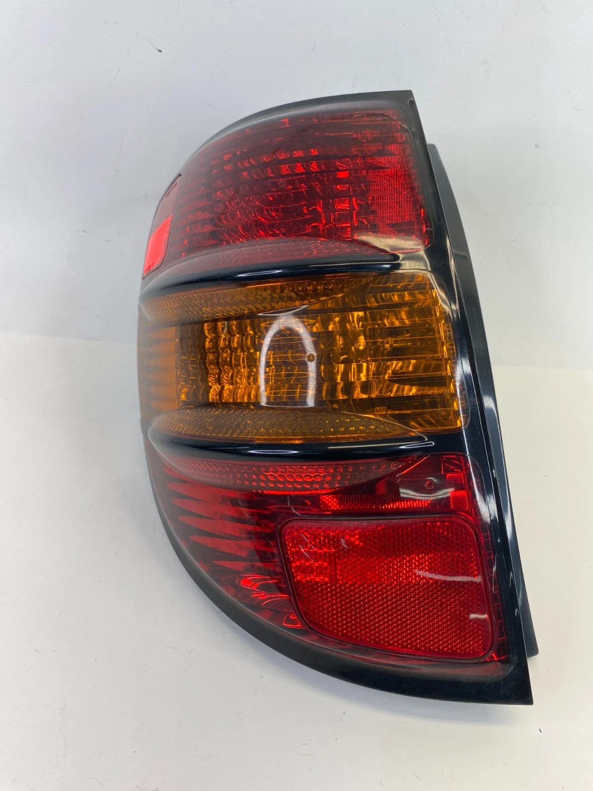 2003-2008 Pontiac Vibe Rear Left Driver Tail Light Taillight Taillamp OEM