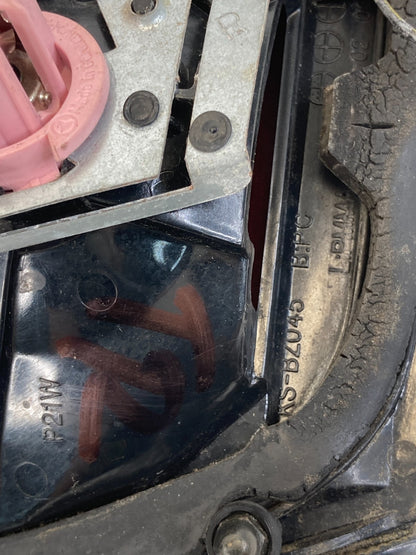 1998-2002 Mercedes-Benz E430 Rear Right Inner Tail Light Taillight Aftermarket