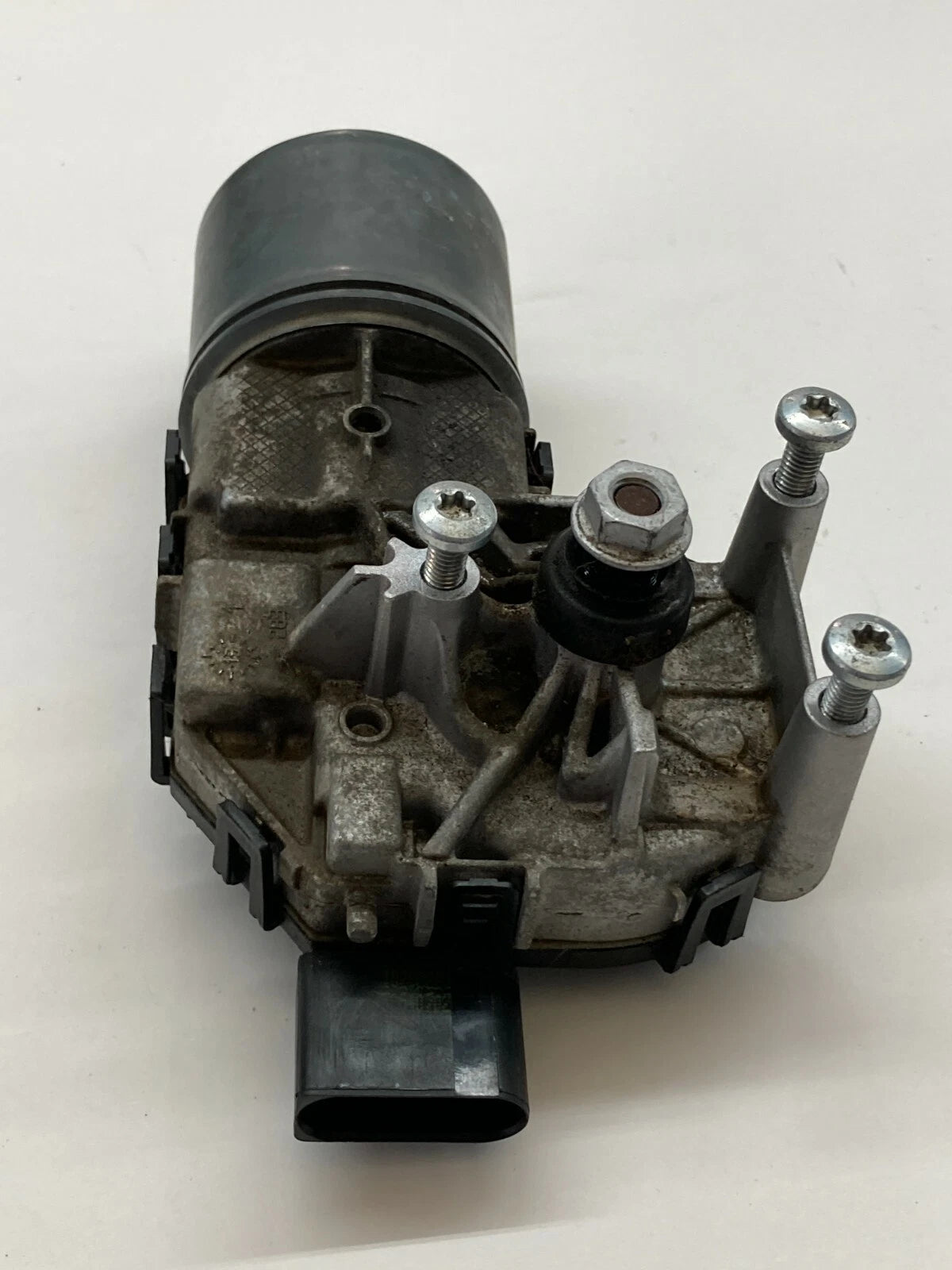 2011-2019 FORD FIESTA SE SEDAN FRONT WINDSHIELD WIPER MOTOR ASSEMBLY OEM
