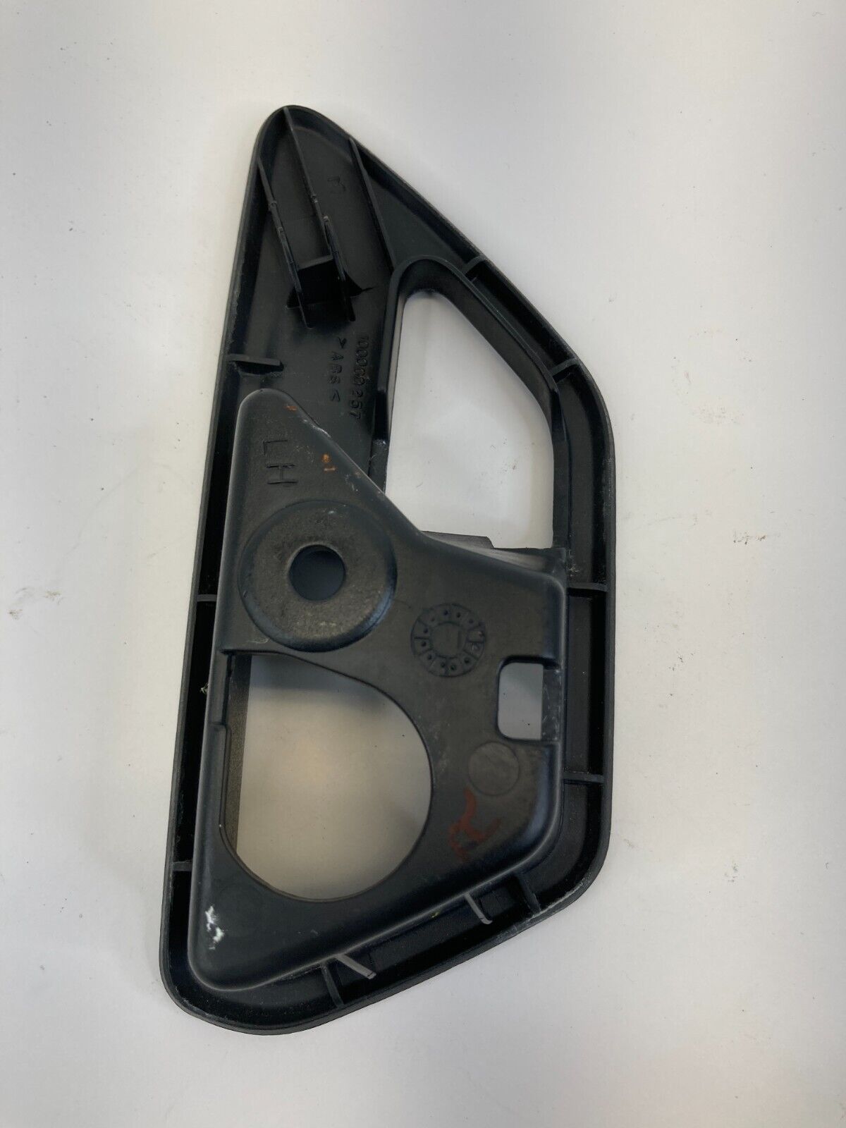 2009 2010 Dodge Journey Front Left Interior Door Handle Bezel 100000257 OEM