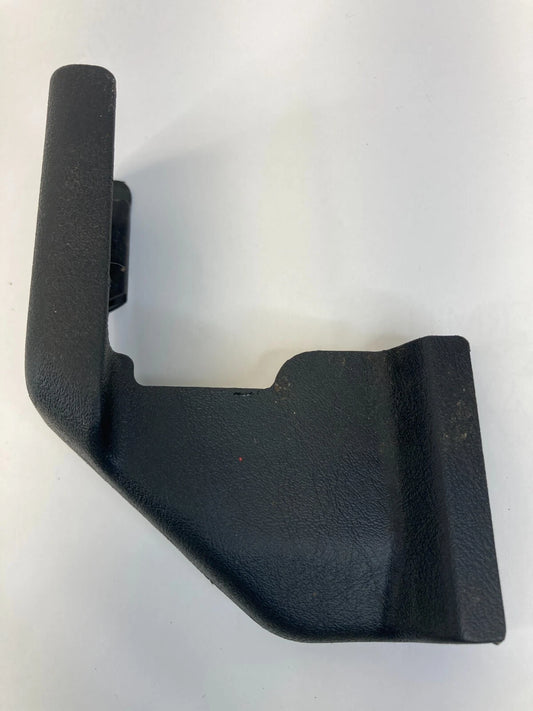 2004-2012 MITSUBISHI GALANT FRONT RIGHT SEAT TRACK RAIL CAP END COVER N245933