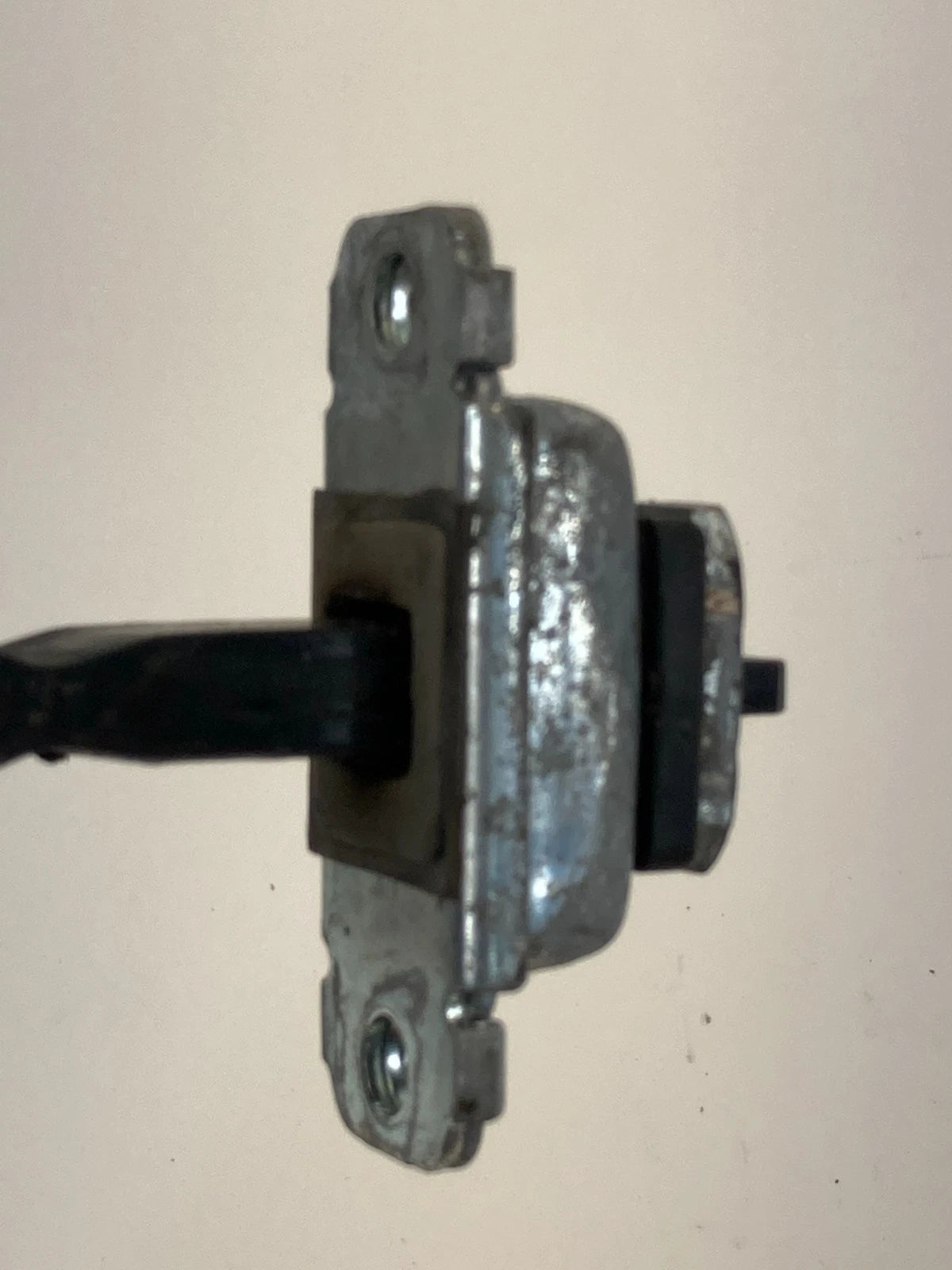 2006-2010 HYUNDAI SONATA REAR RIGHT DOOR CHECK STOPPER CHECK STRAP HINGE OEM