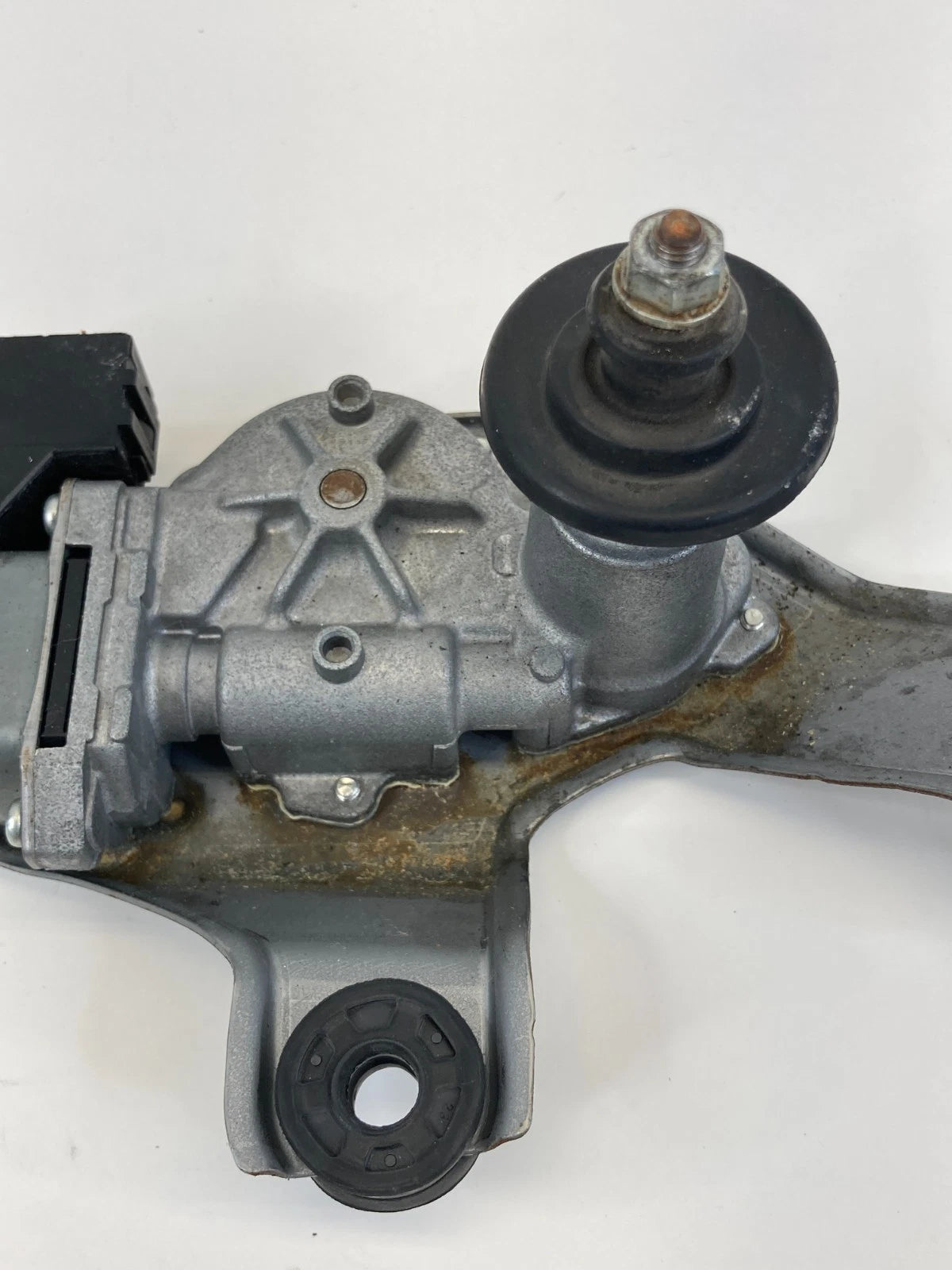 2010 TOYOTA PRIUS REAR HATCH LIFTGATE BACK WINDOW WIPER MOTOR ASSEMBLY OEM