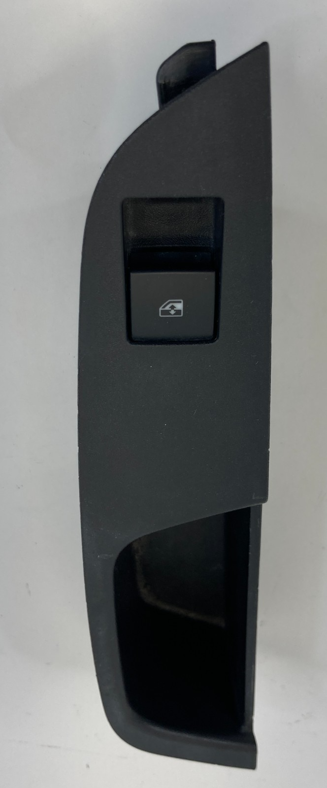 2010-2017 Chevrolet Equinox Rear Right Side Door Window Control Switch w/ Bezel