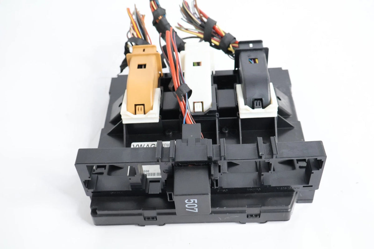 12-15 VOLKSWAGEN PASSAT 1.8L BODY CONTROL MODULE BCM COMPUTER UNIT 5K0937087AE