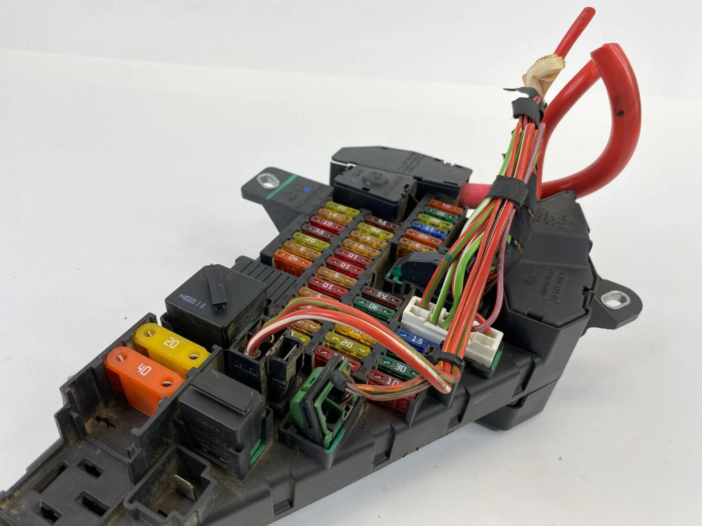 06 07 BMW 530I 3.0L REAR FUSE BOX RELAY PANEL POWER DISTRIBUTION MODULE 6906599
