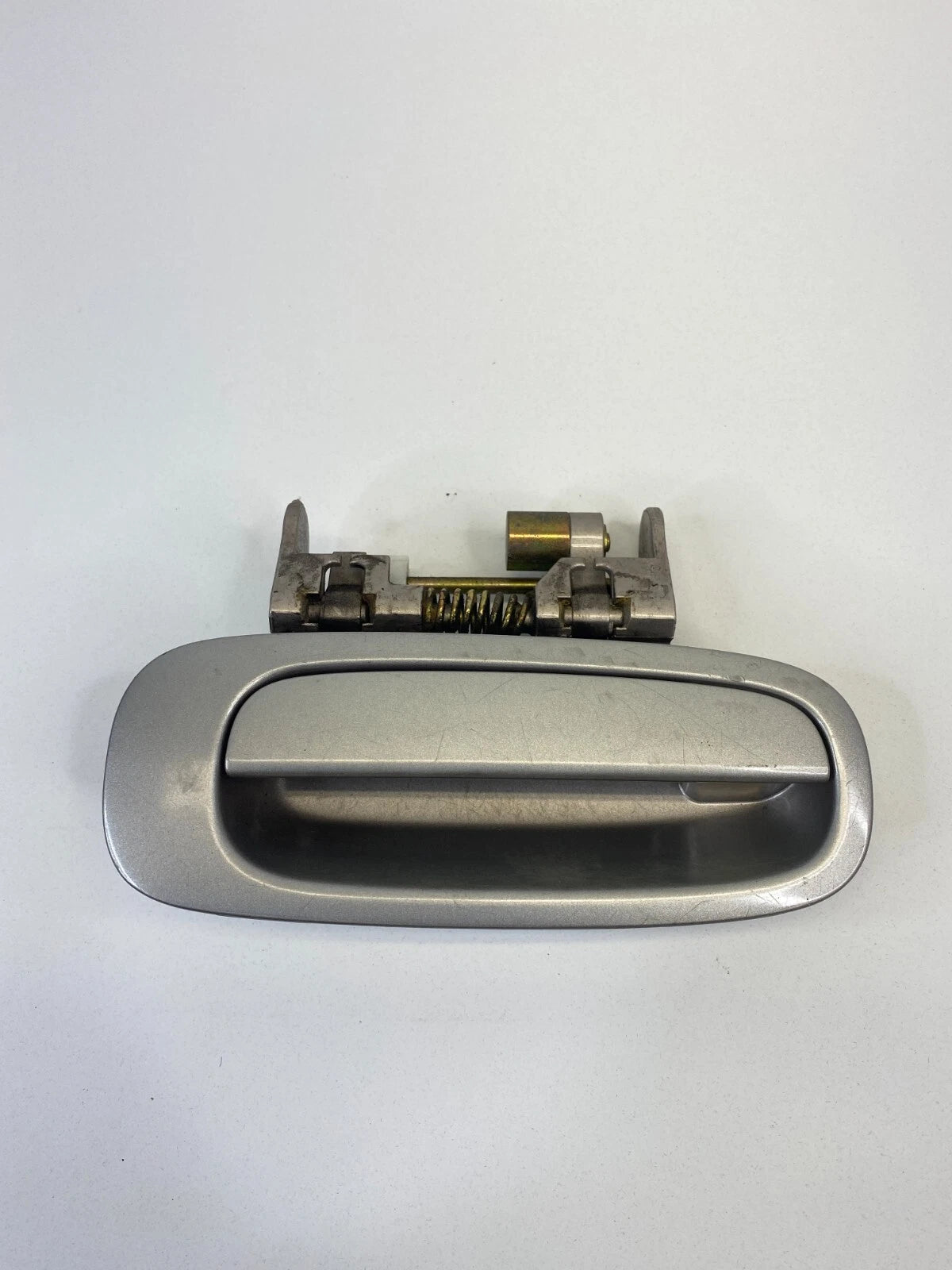 1998-2002 TOYOTA COROLLA REAR RIGHT PASSENGER EXTERIOR DOOR HANDLE ASSEMBLY OEM