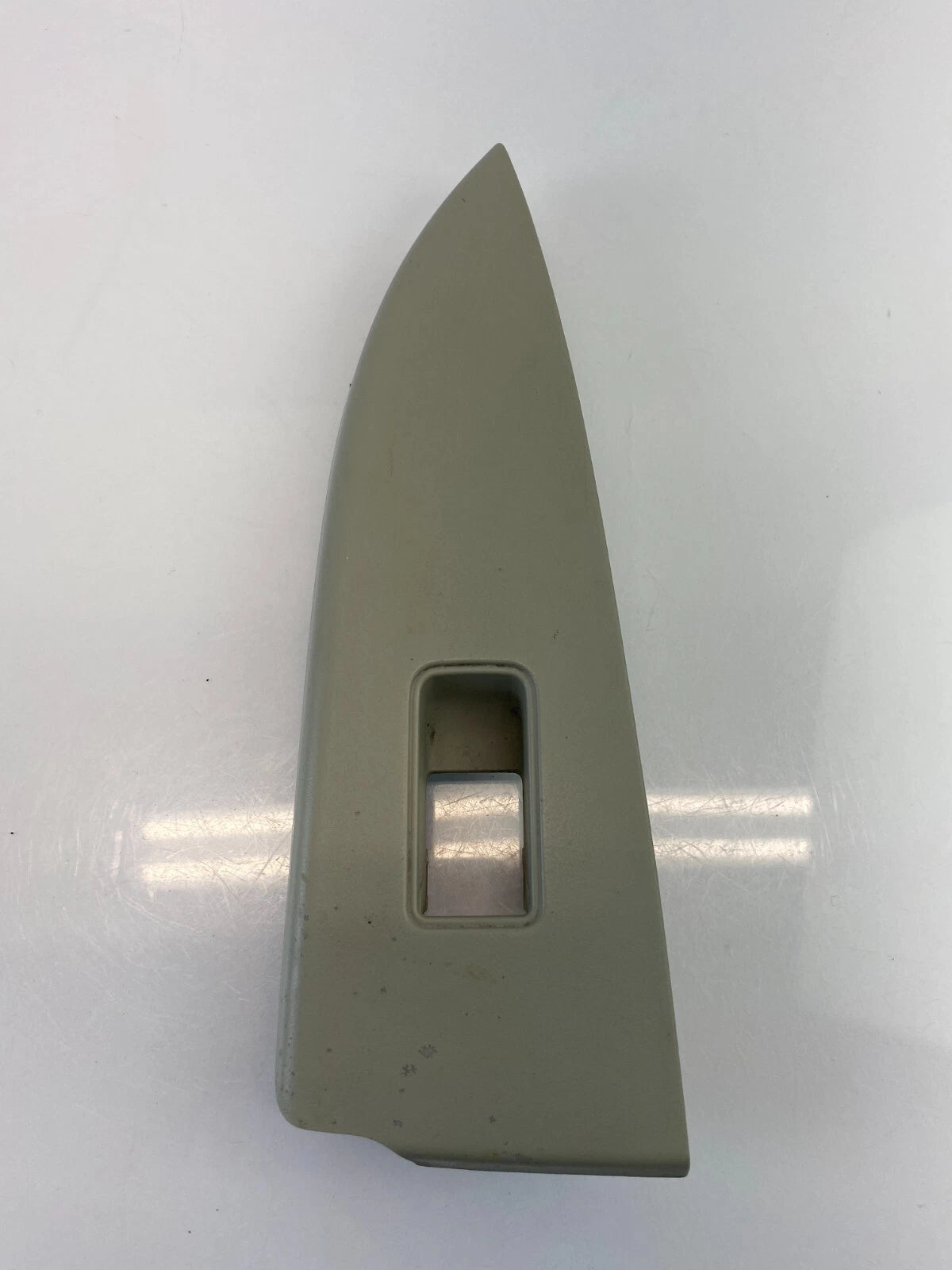 2010-2014 SUBARU LEGACY REAR RIGHT SIDE WINDOW SWITCH PANEL BEZEL 94263AJ14A OEM