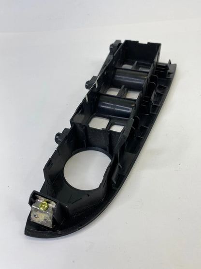 2007-2010 HYUNDAI ELANTRA FRONT LEFT DOOR POWER WINDOW SWITCH BEZEL 93570-2H010