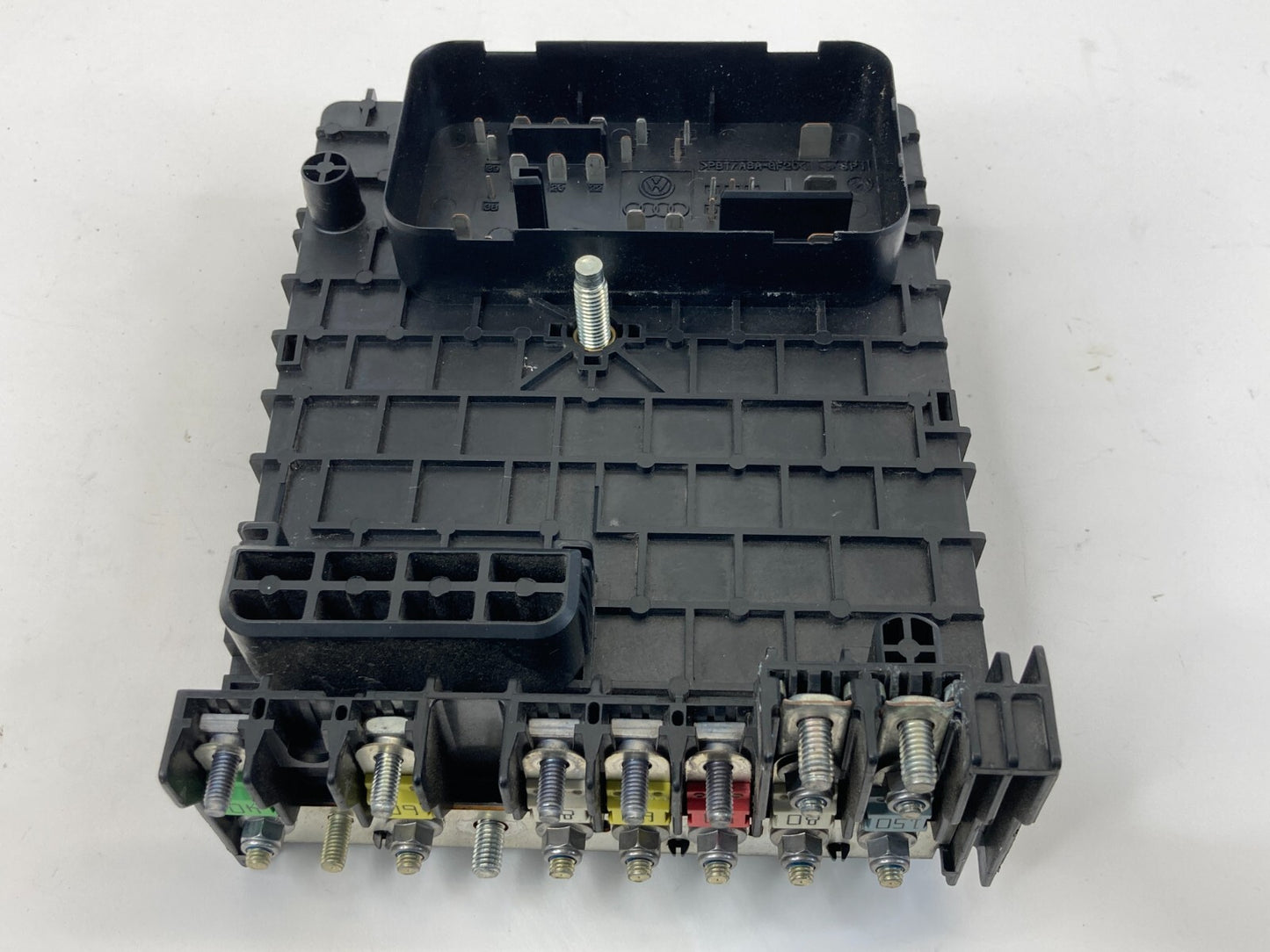 2009-2012 Volkswagen CC 2.0L L4 T Engine Compartment Fuse Box Relay Module OEM
