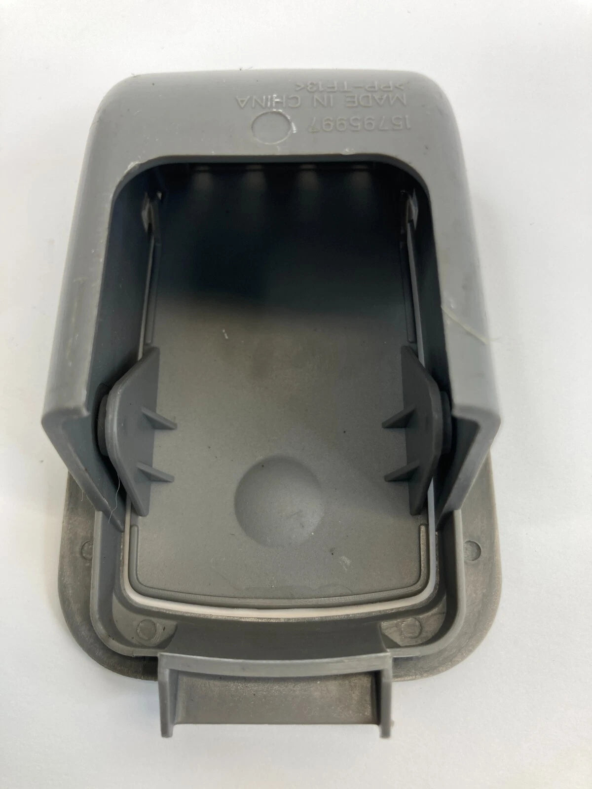 06-13 CHEVROLET IMPALA REAR DECK CHILD SEAT LOWER ANCHOR COVER TRIM 15795997