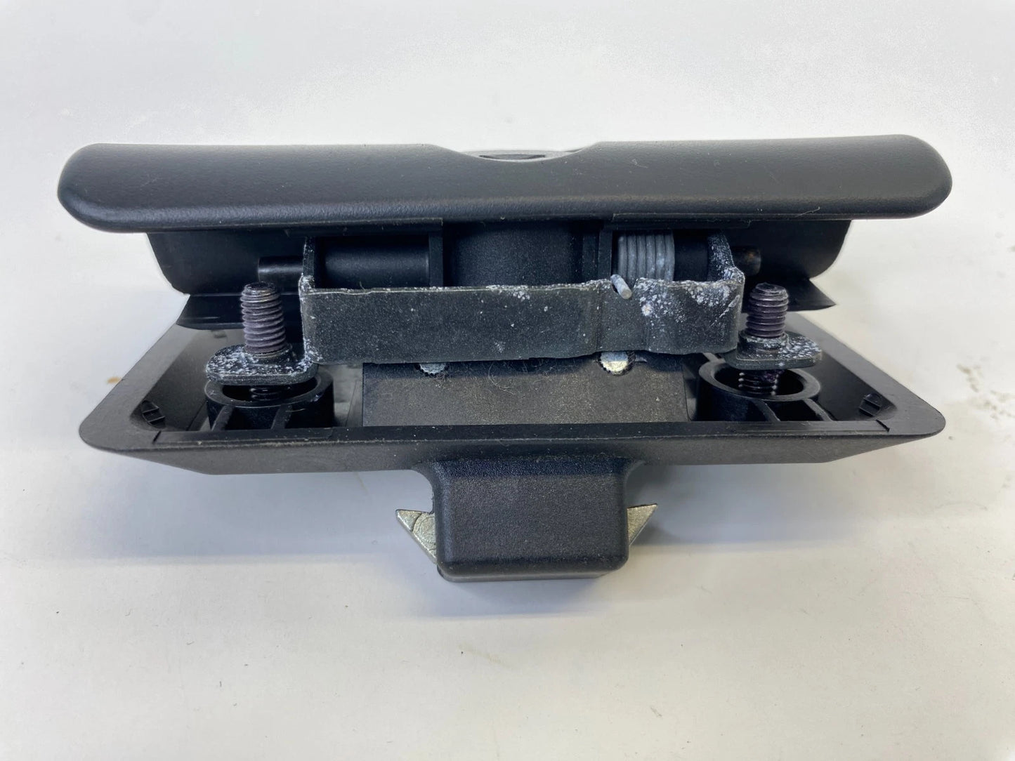 2007 2008 07 08 BMW 328XI 335XI GLOVE BOX LATCH HANDLE COMPARTMENT OEM