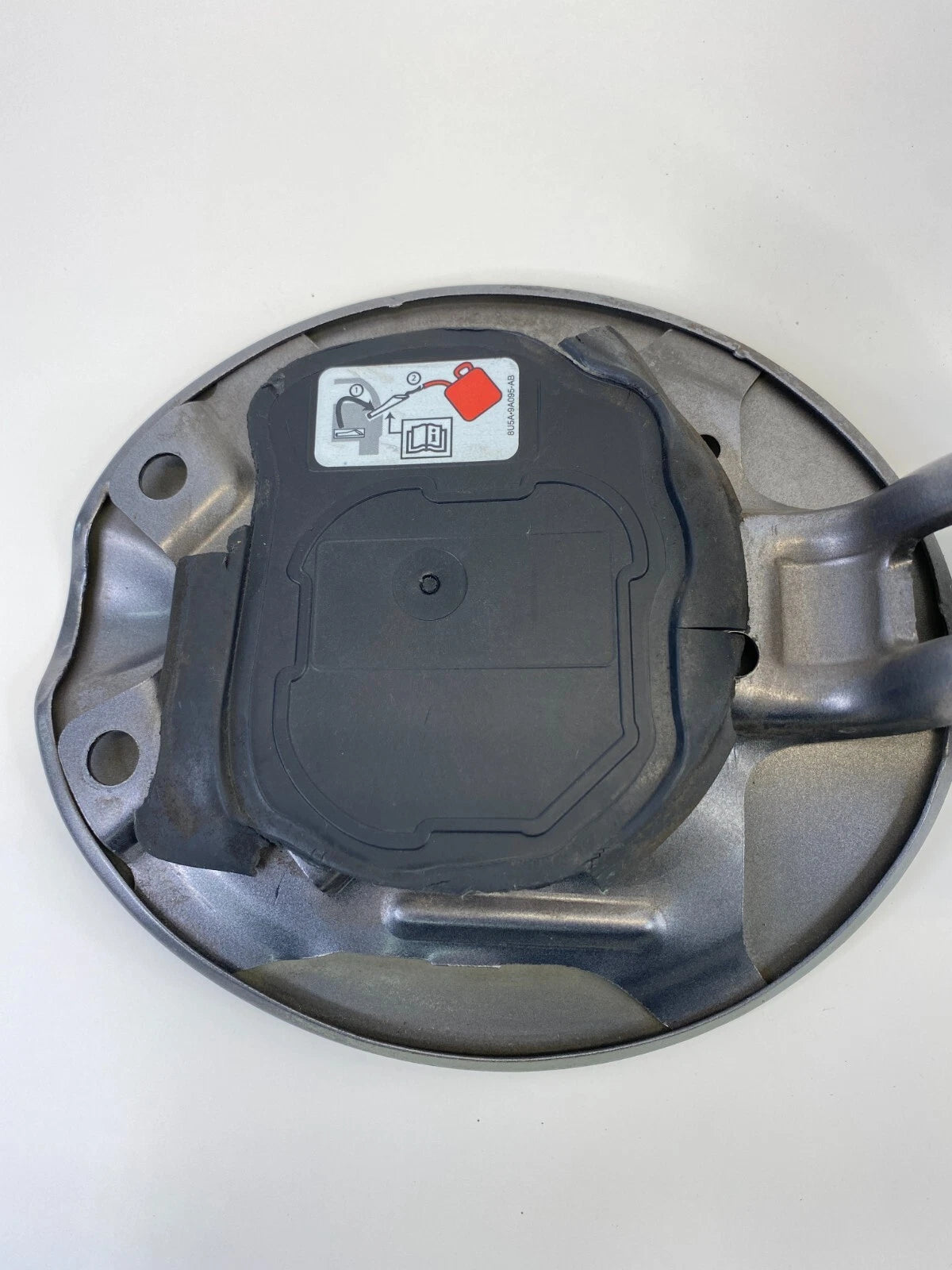 2008-2012 FORD ESCAPE FUEL FILLER TANK DOOR GAS LID COVER 8L84-78405A26-AG OEM