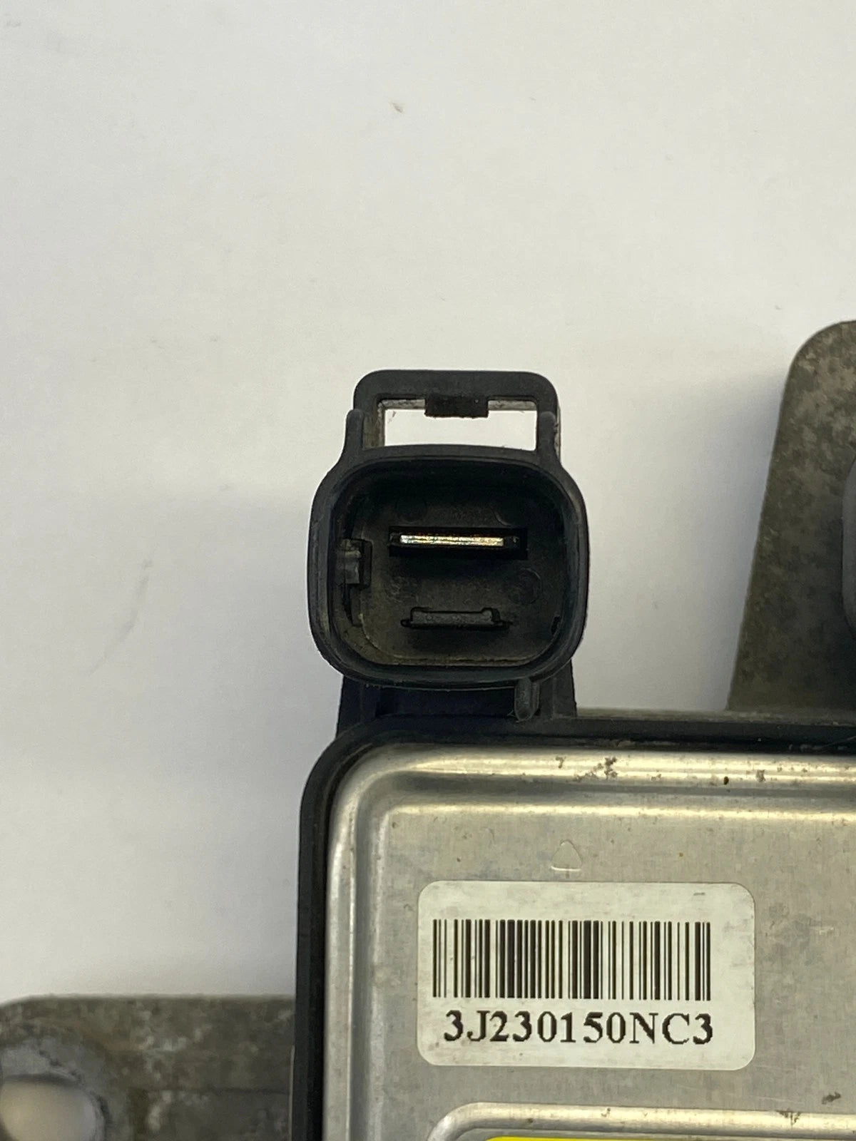 2014 2015 KIA SORENTO ENGINE COOLING FAN RESISTOR CONTROL MODULE 25385-B8800 OEM
