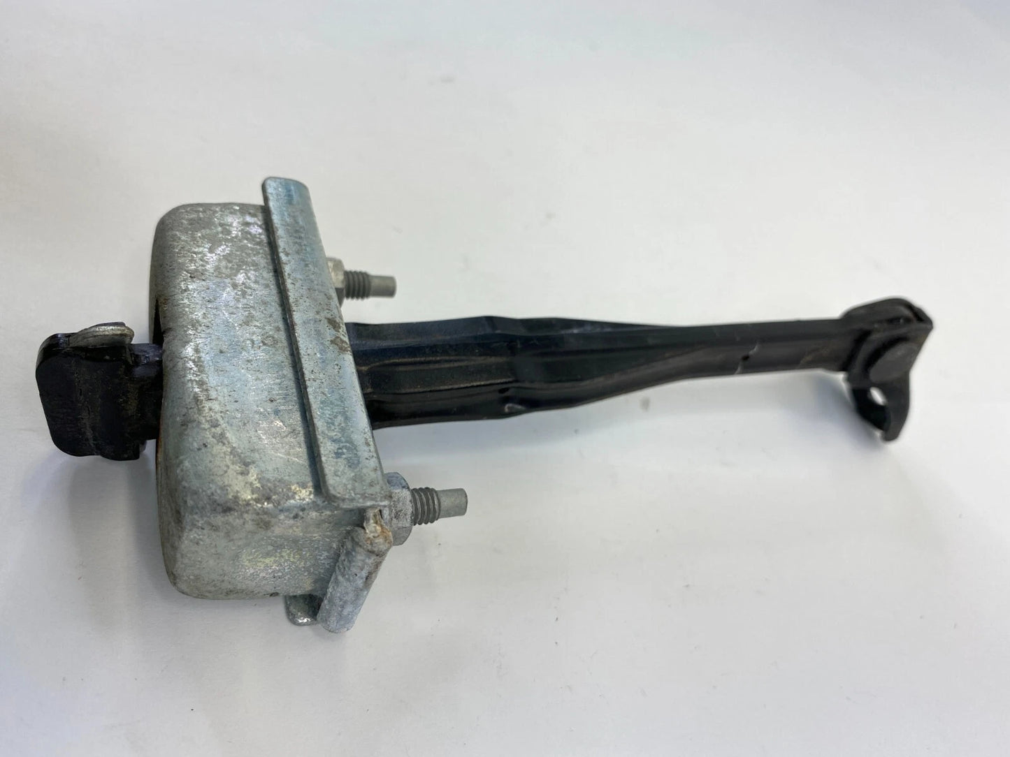 2011-2016 CHEVROLET CRUZE FRONT RIGHT SIDE DOOR CHECK STOP STOPPER DETENT OEM
