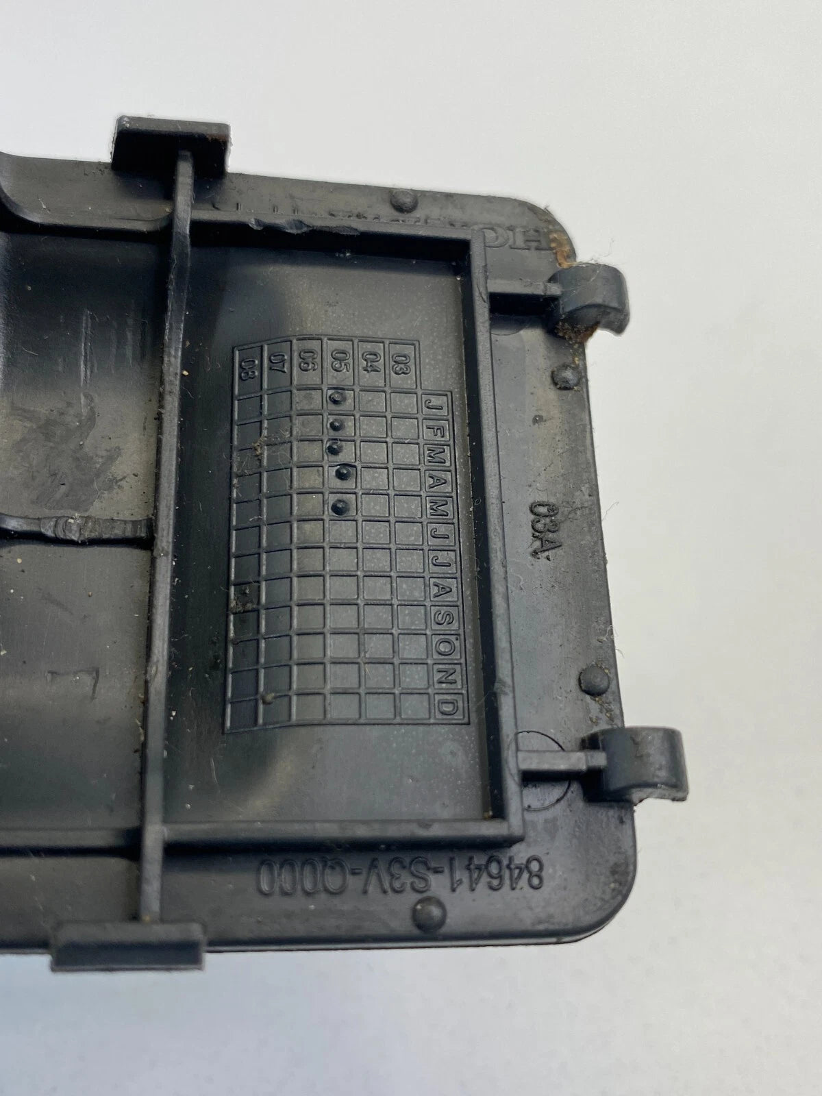 2003-2006 ACURA MDX REAR CHILD SEAT ANCHOR FINISH PLATE CAP COVER 84641-S3V OEM