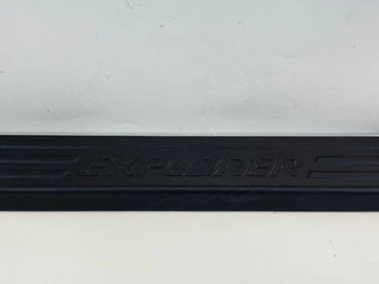2001-2005 FORD EXPLORER SPORT TRAC FRONT RIGHT DOOR SILL STEP SCUFF PLATE TRIM