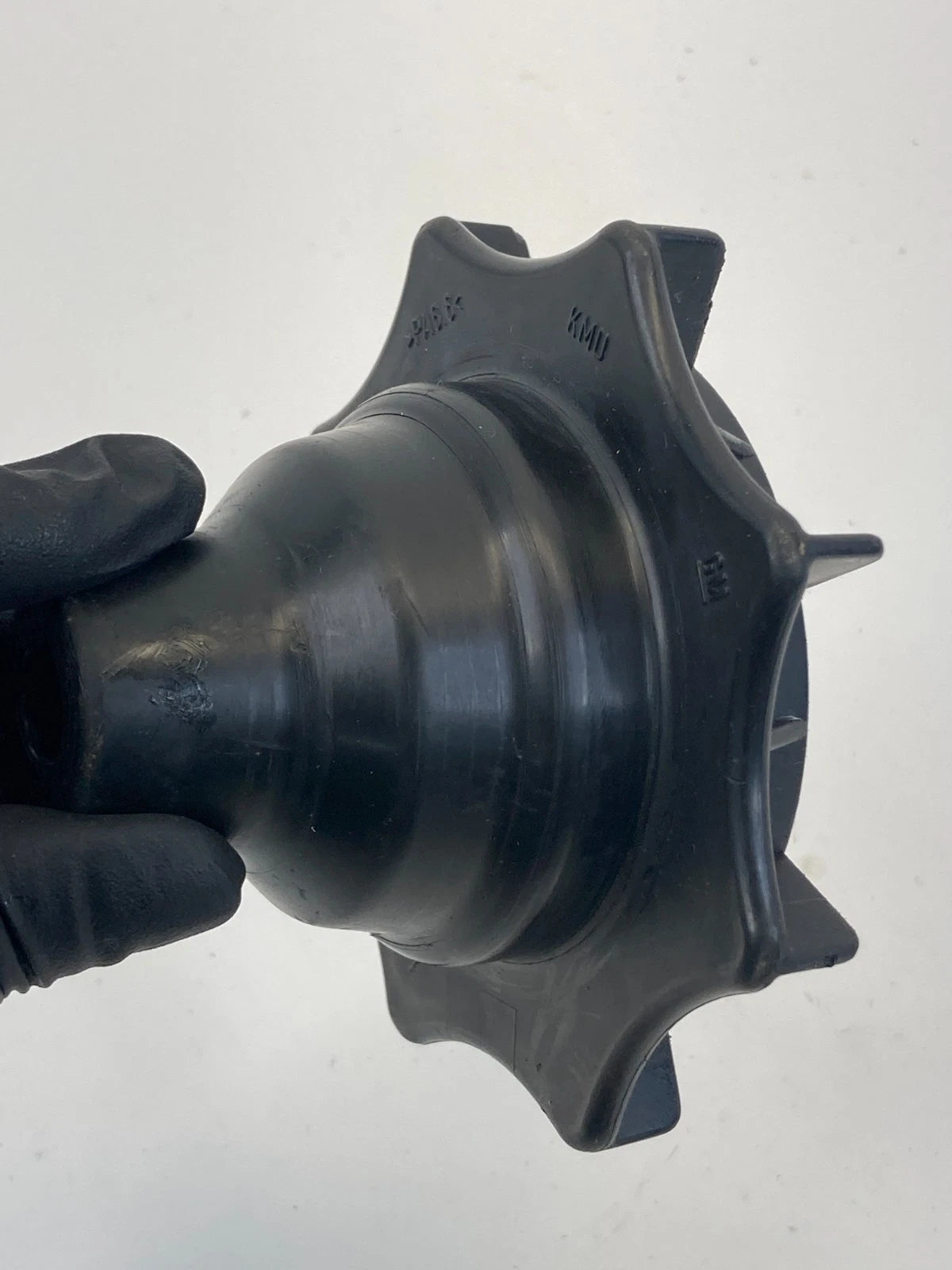 2012-2016 BUICK LACROSSE SPARE TIRE HOLD DOWN HOLDER RETAINER 11611908 OEM