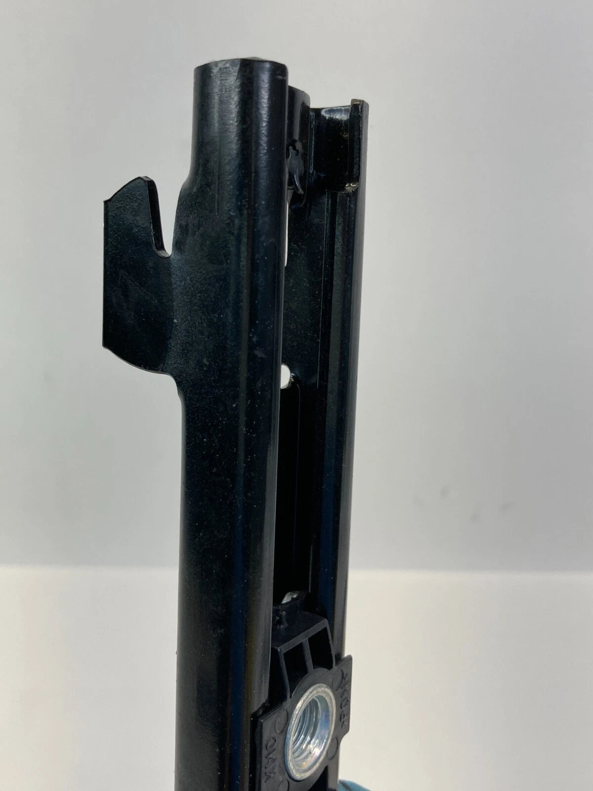 12-20 VOLKSWAGEN PASSAT FRONT LEFT DRIVER SEAT BELT HEIGHT ADJUSTER 004023152
