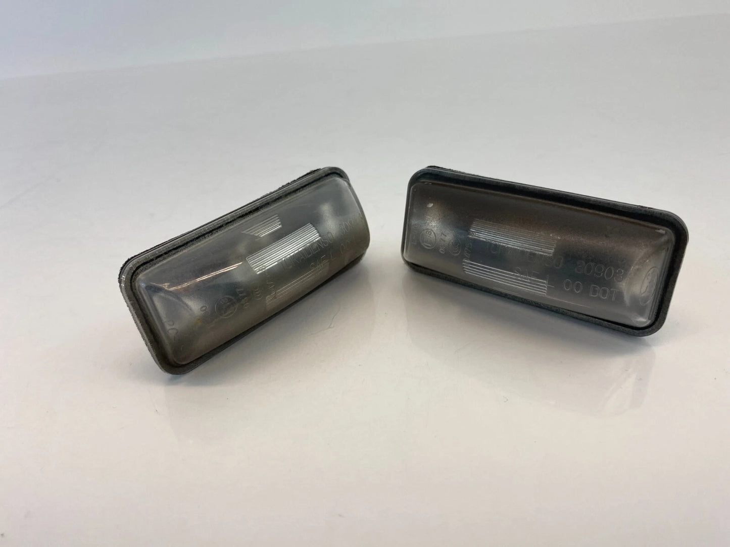 2010-2018 SUBARU LEGACY SEDAN REAR TRUNK LICENSE PLATE LIGHT LAMP PAIR A047588