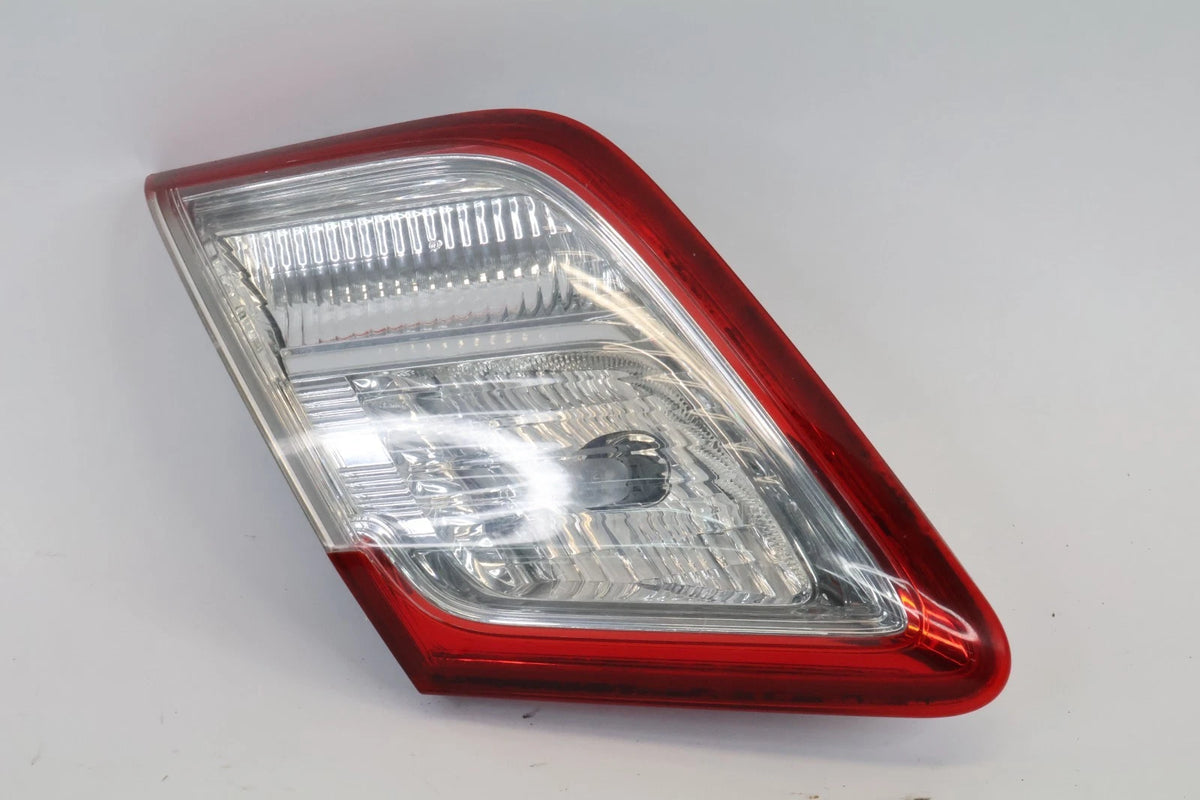2010 2011 TOYOTA CAMRY HYBRID LEFT DRIVER SIDE TAIL LIGHT TAILLAMP INNER LED OEM