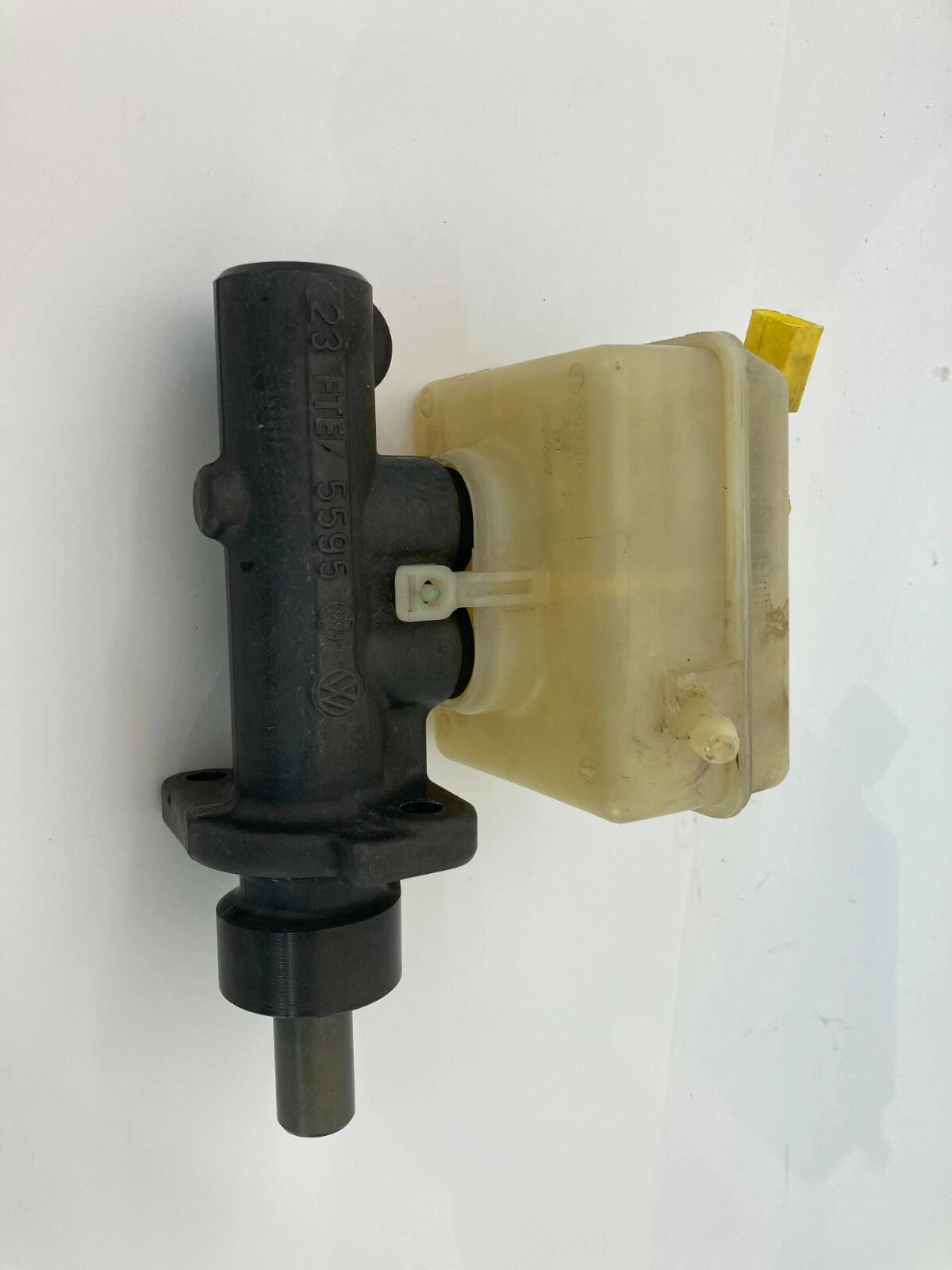 2008 FORD ESCAPE 2.3L BRAKE FUID MASTER CYLINDER W/ RESERVOIR TANK BOTTLE OEM