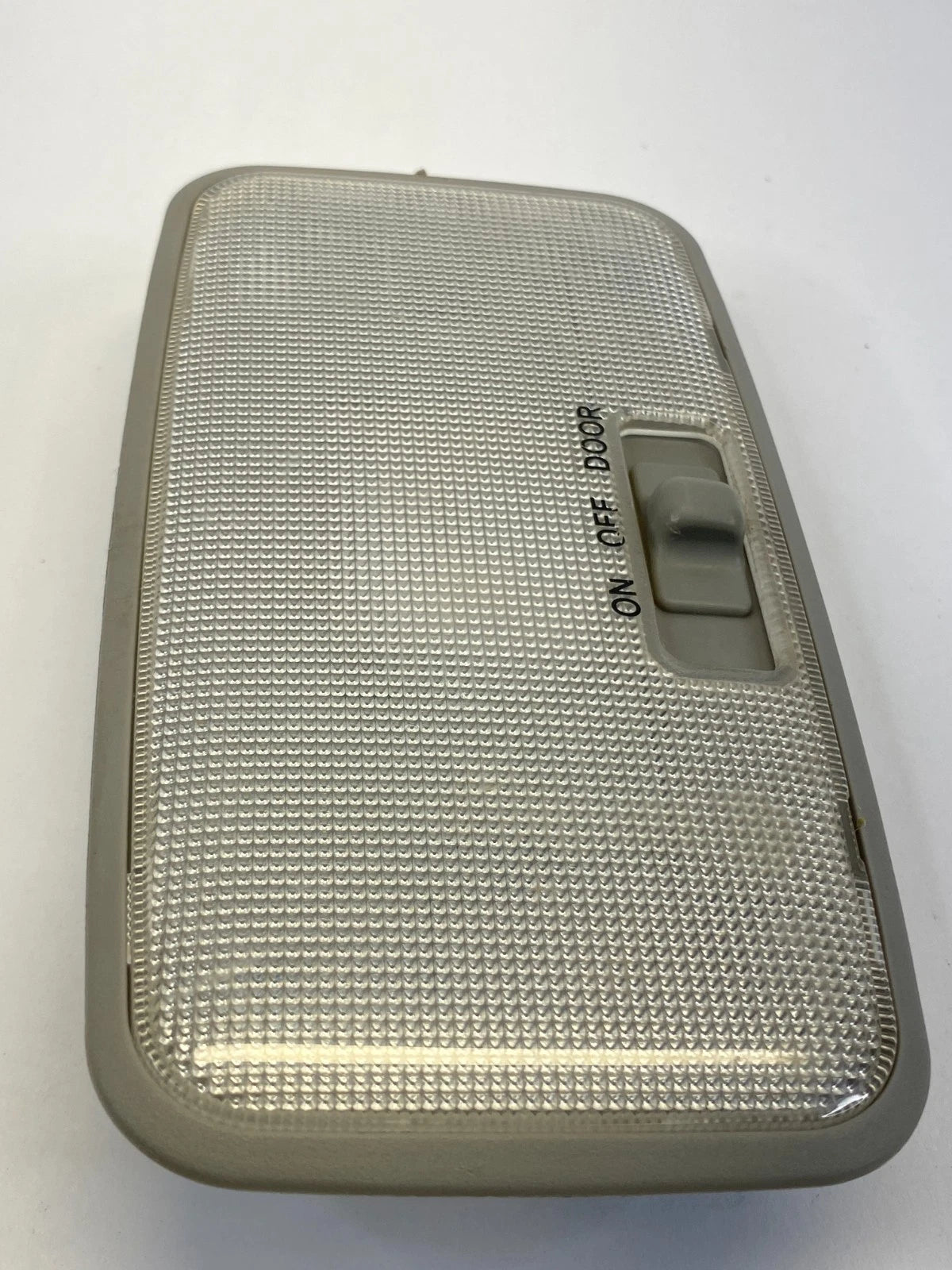 2006-2011 TOYOTA YARIS HATCHBACK CENTER DOME LIGHT LAMP ASSEMBLY OEM