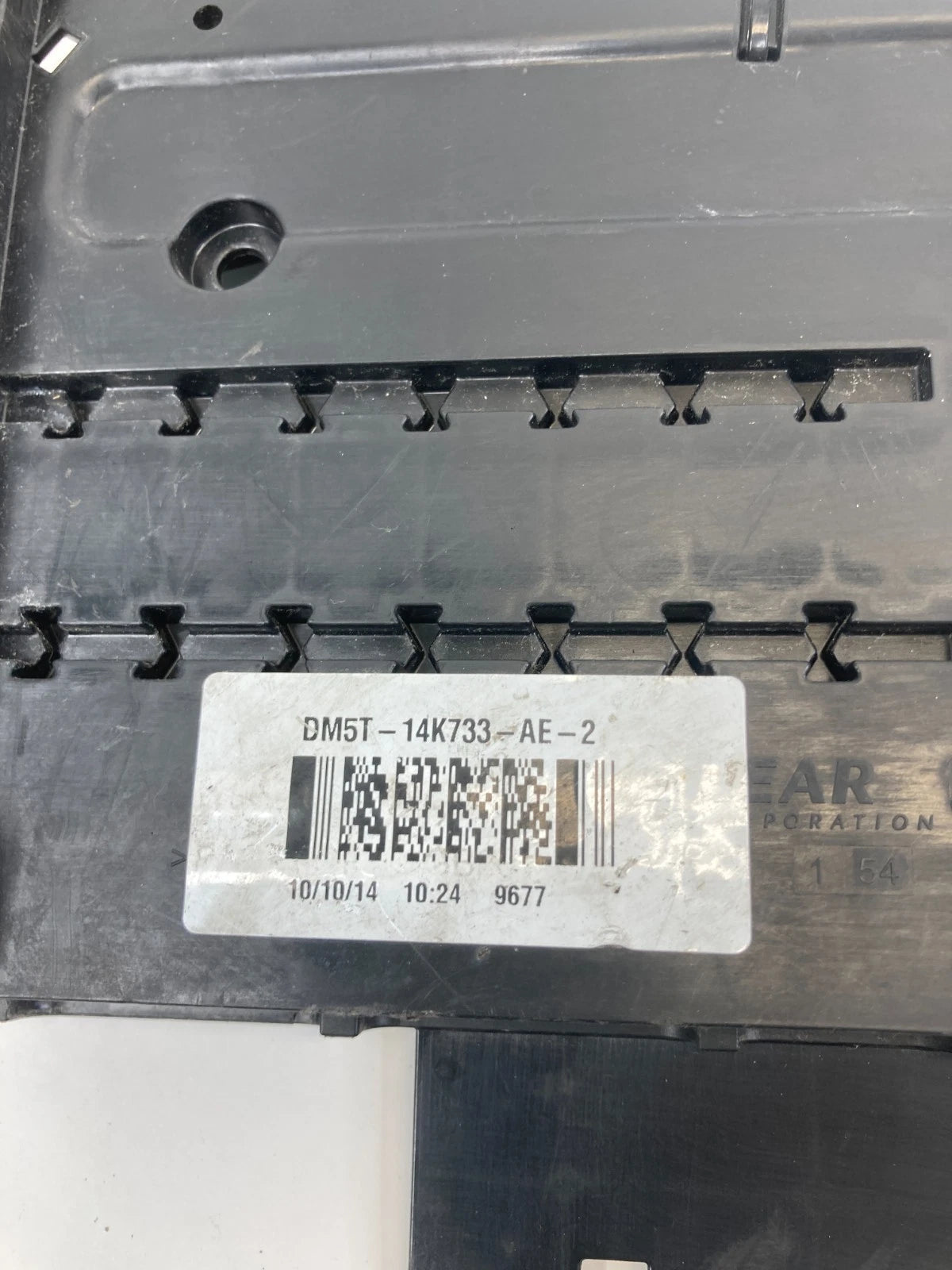 2012-2014 FORD FOCUS 2.0L BATTERY TERMINAL POWER DISTRIBUTION CONTROL MODULE OEM