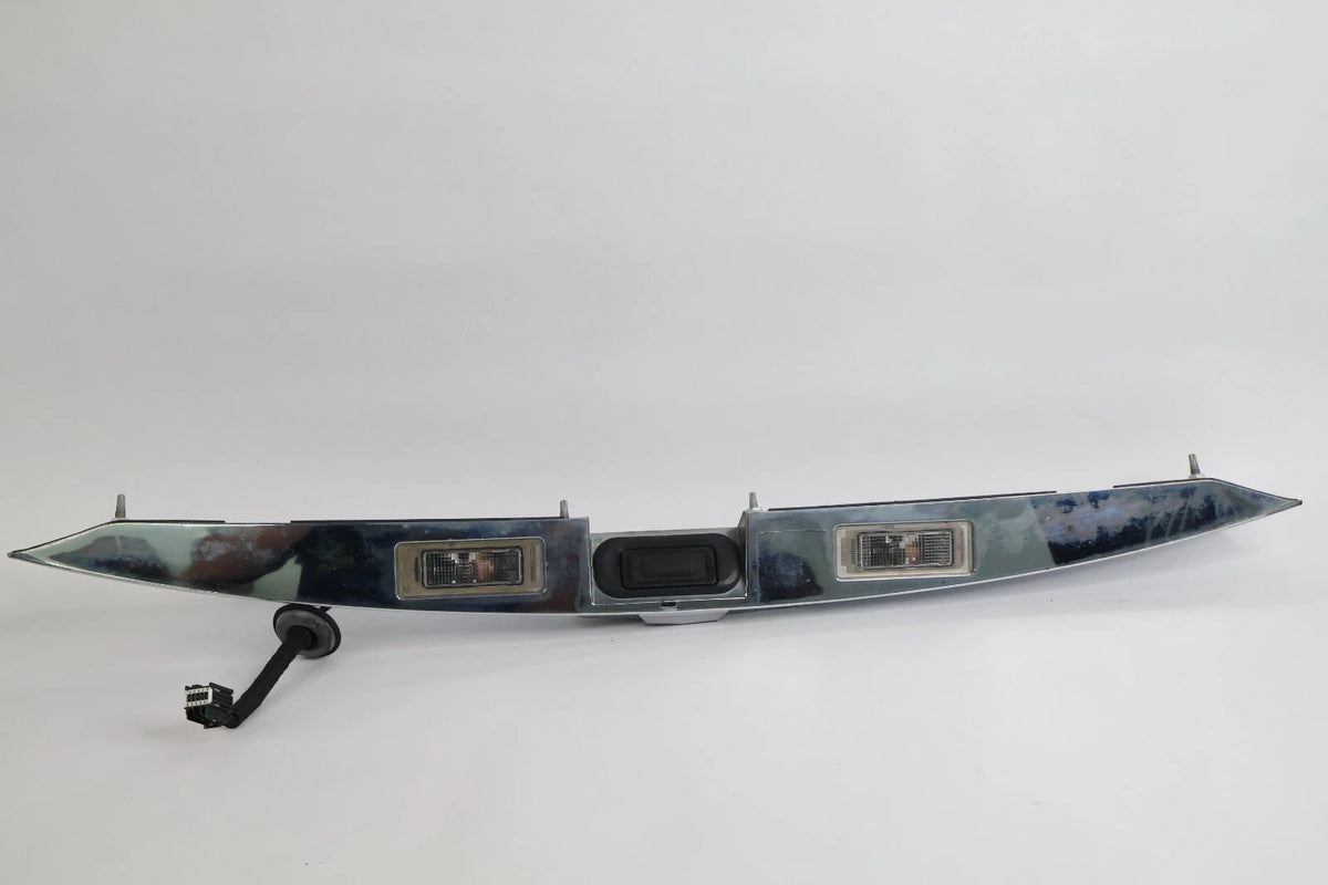 2010-2015 CHEVY EQUINOX TRUNK LIFTGATE CHROME TRIM MOLDING W/O CAMERA 22869810