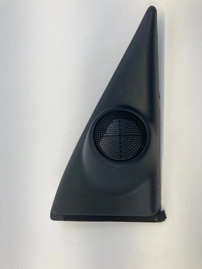 1996-2002 TOYOTA 4RUNNER FRONT RIGHT DOOR TWEETER SPEAKER COVER OEM 67491-35010