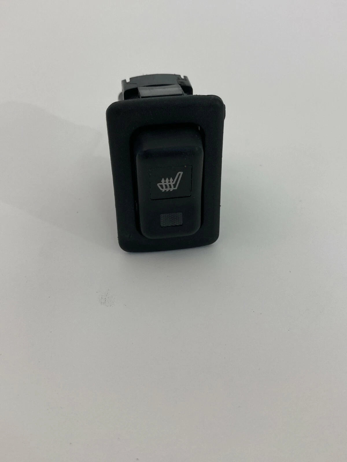 2004 04 FORD FREESTAR FRONT HEATED SEAT CONTROL SWITCH BUTTON 191481 OEM