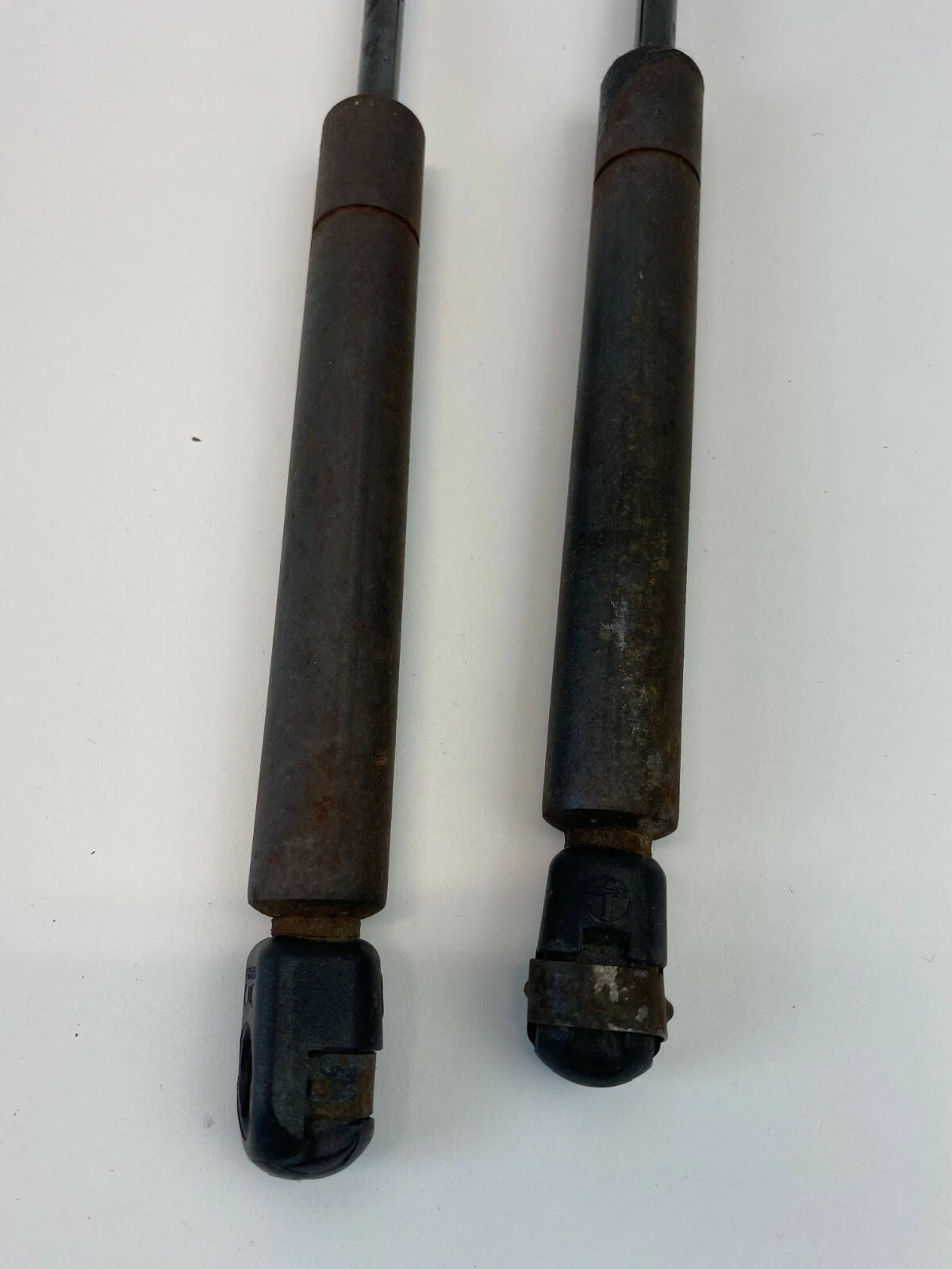 2000 2001 AUDI A4 98-01 A4 QUATTRO REAR TRUNK LID LIFT SUPPORT STRUT SHOCKS SET