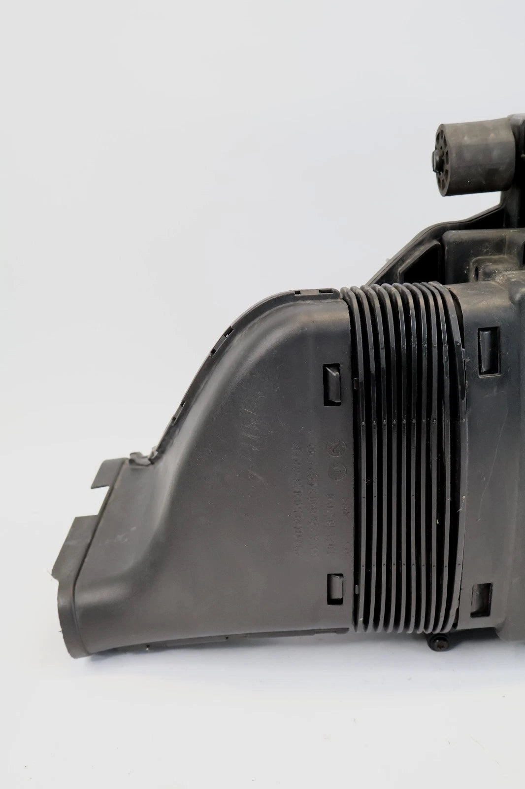 2012-2016 MERCEDES E350 AIR INTAKE CLEANER FILTER HOUSING BOX OEM A2760901301
