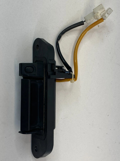 2008 2009 2010 MITSUBISHI OUTLANDER REAR LIFTGATE TAILGATE TRUNK HANDLE OUTSIDE