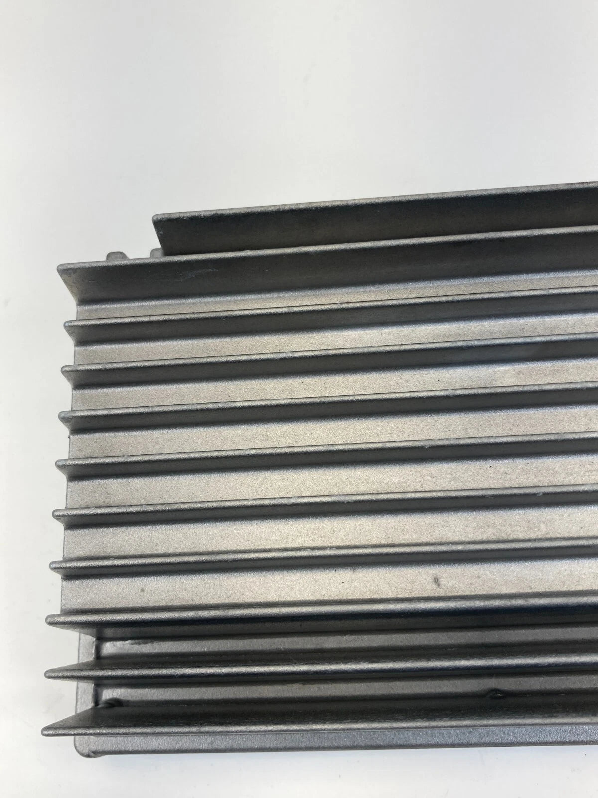 2011-2017 BMW X3 RADIO STEREO AUDIO SOUND AMPLIFIER AMP ASSEMBLY 9348411 OEM