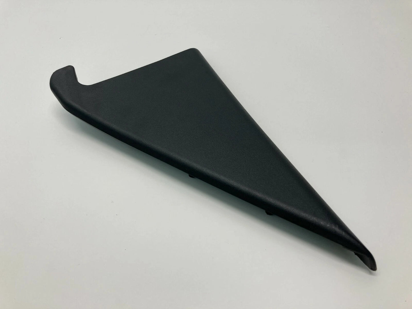 2004-2009 MAZDA 3 HATCHBACK REAR RIGHT INTERIOR DOOR CORNER COVER TRIM BP4K6851