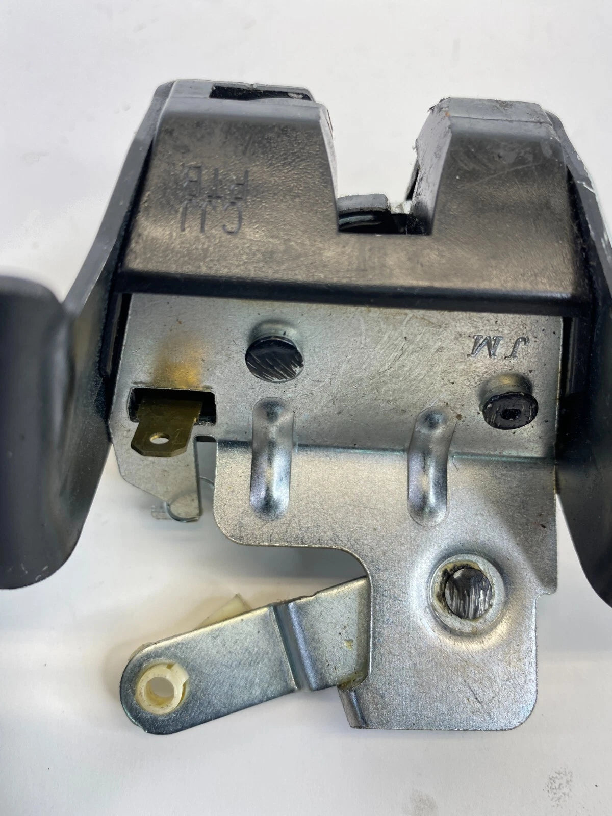 2005 2006 2007 2008 2009 HYUNDAI TUCSON REAR BACK GLASS WINDOW LOCK LATCH OEM