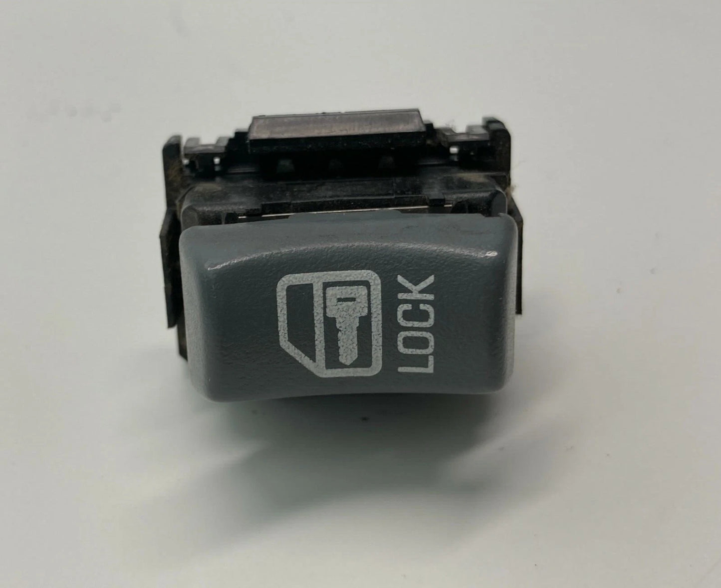 1992 1993 1994 1995 Pontiac Bonneville Power Door Lock Control Switch Button OEM