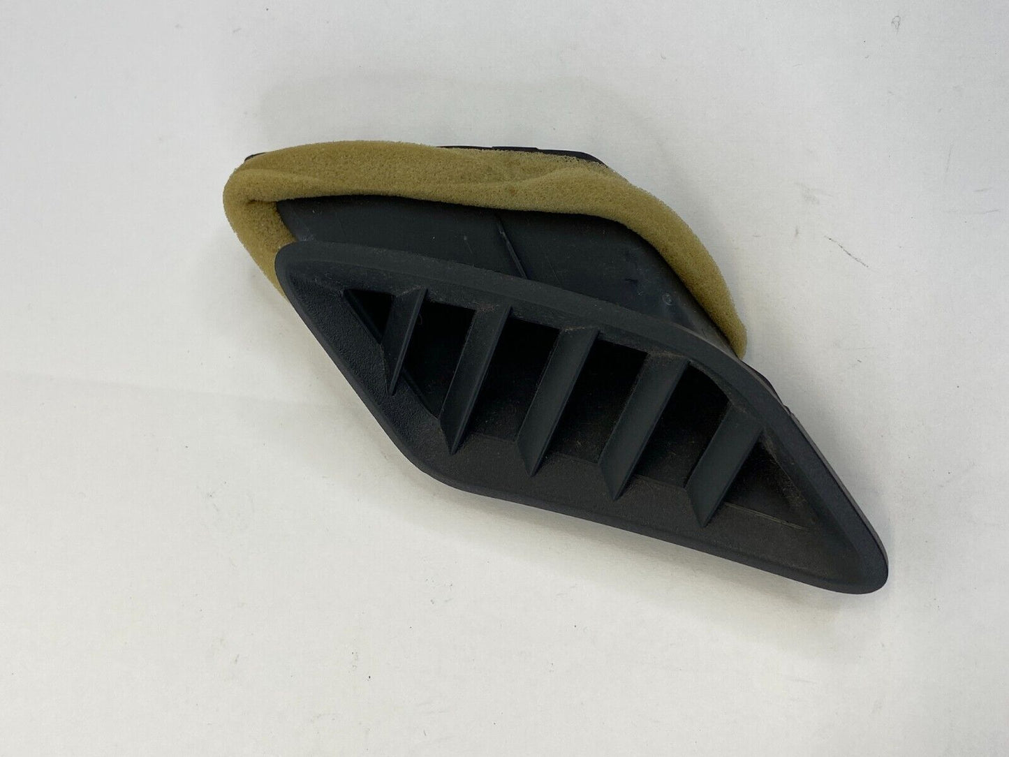 08-13 Nissan Rogue Dash Front Right Side A/C Vent Defrost Grill Outlet OEM