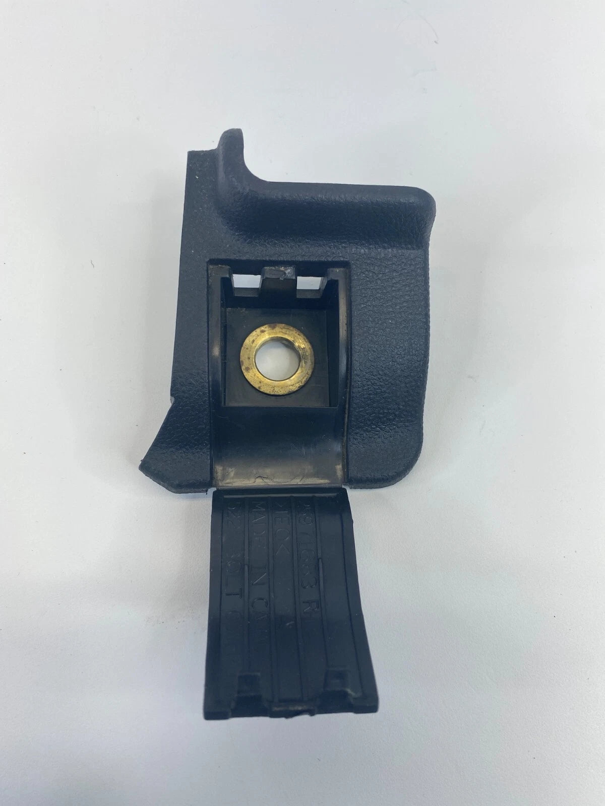 2010-2017 CHEVROLET EQUINOX CENTER CONSOLE LOWER RIGHT SIDE BOLT CAP 25971683