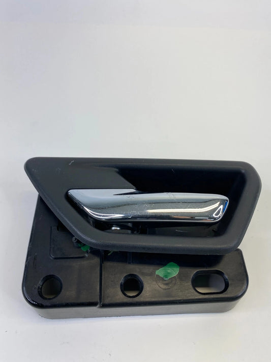 09 10 DODGE JOURNEY FRONT LEFT DRIVER SIDE INTERIOR DOOR HANDLE 962100-10 OEM