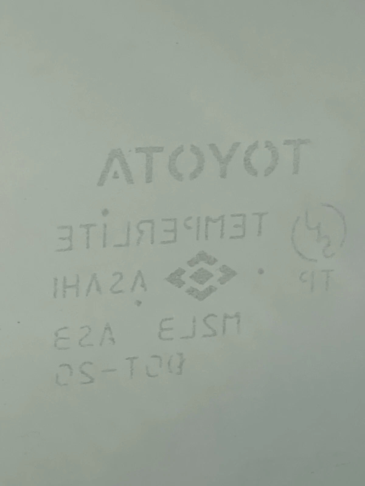 01-07 TOYOTA HIGHLANDER REAR RIGHT DOOR WINDOW VENT FIXED GLASS 68188-48020